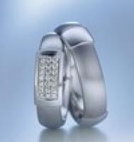 Ring on Left-Diamond Pave 